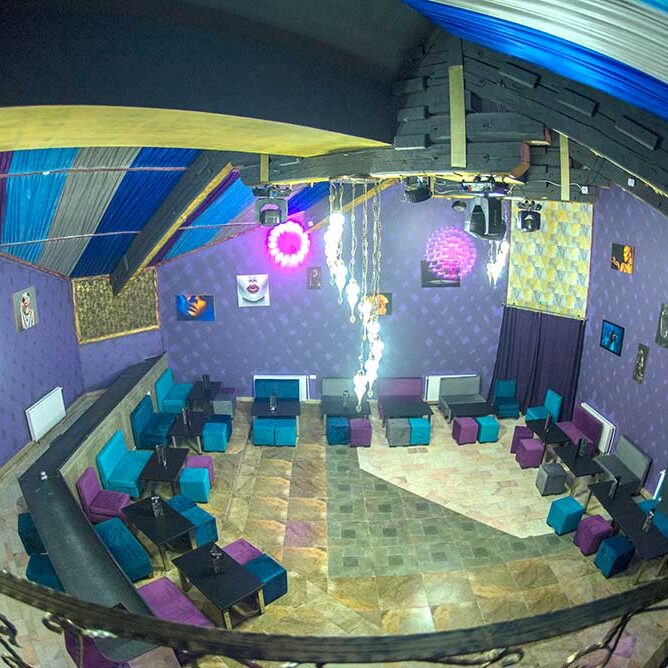Meteor Lounge - Voila Inn Predeal
